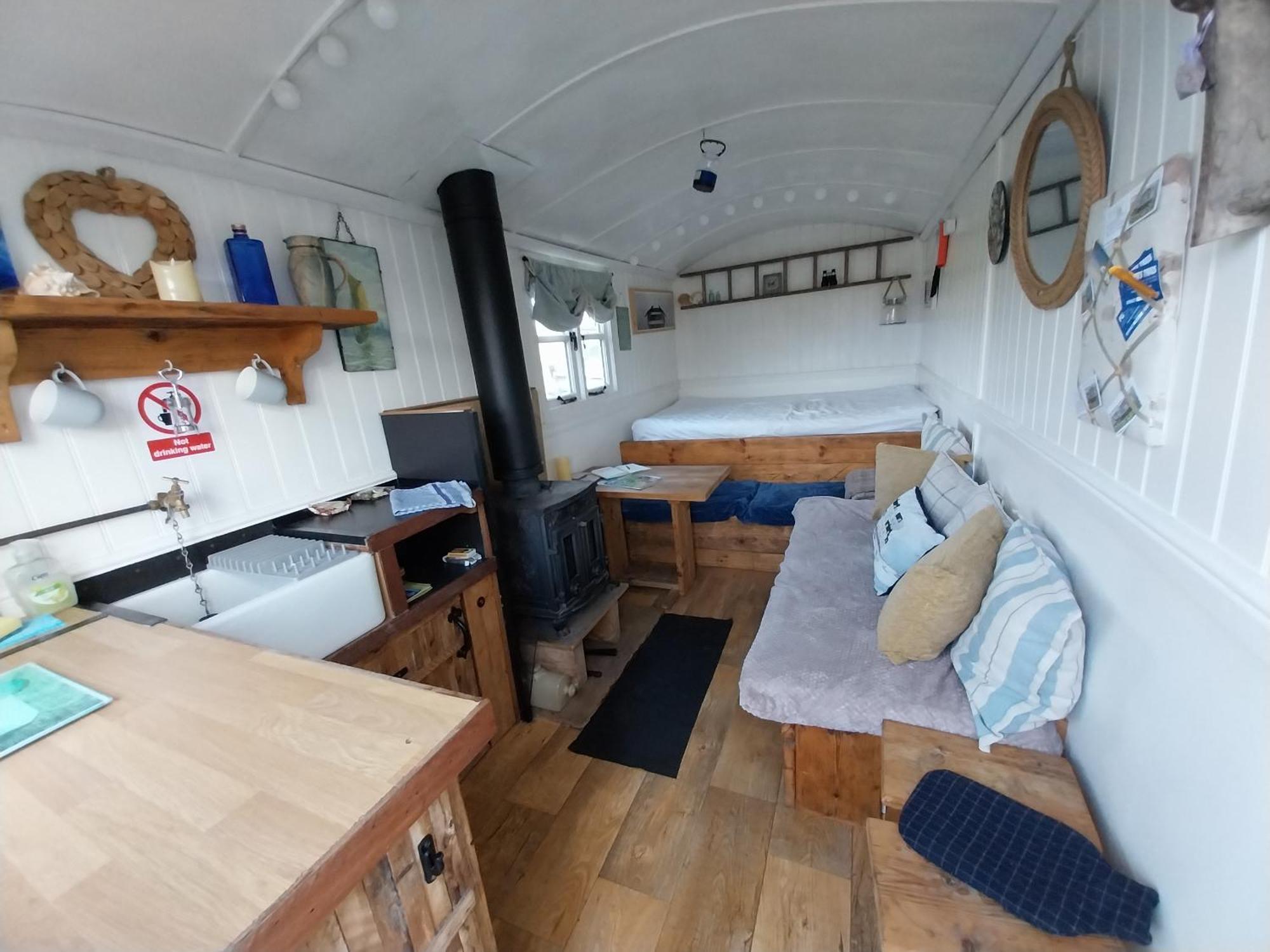 Meadowbeck - Shepherd Huts Fylingdales Exterior foto
